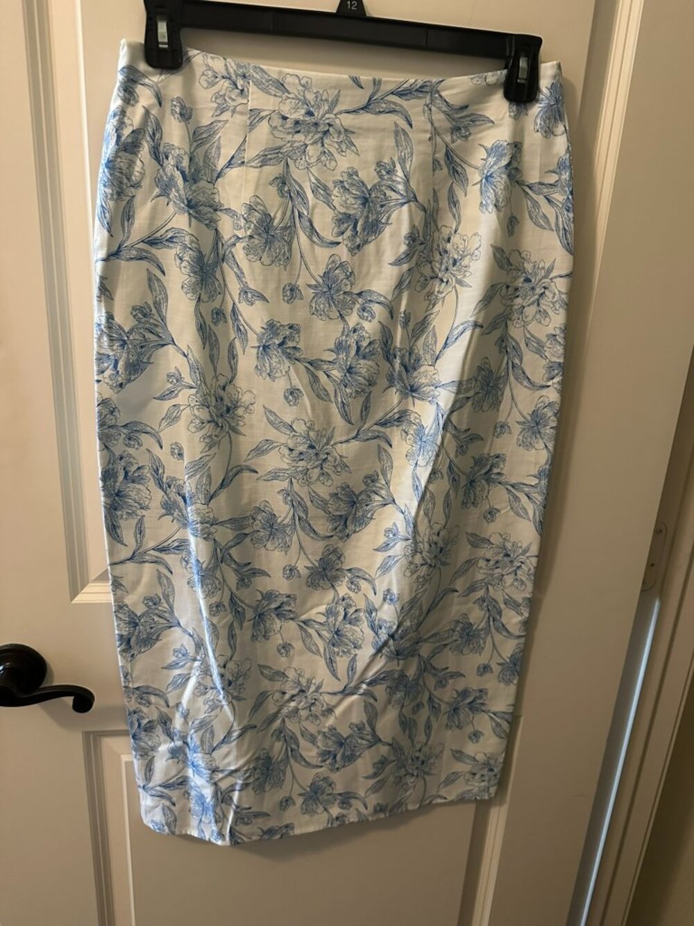 BNWT Target A New Day Blue/White Floral Skirt Size 8